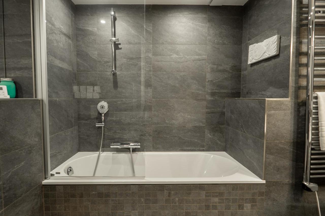 Charmant Appartement Spacieux Pour 6P Vue Mer Vieil Антиб Экстерьер фото